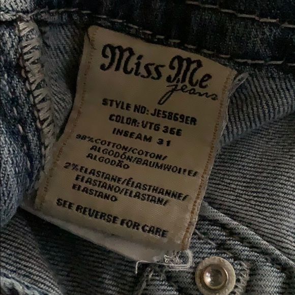 •Miss Me• Jeans - Picture 6 of 8